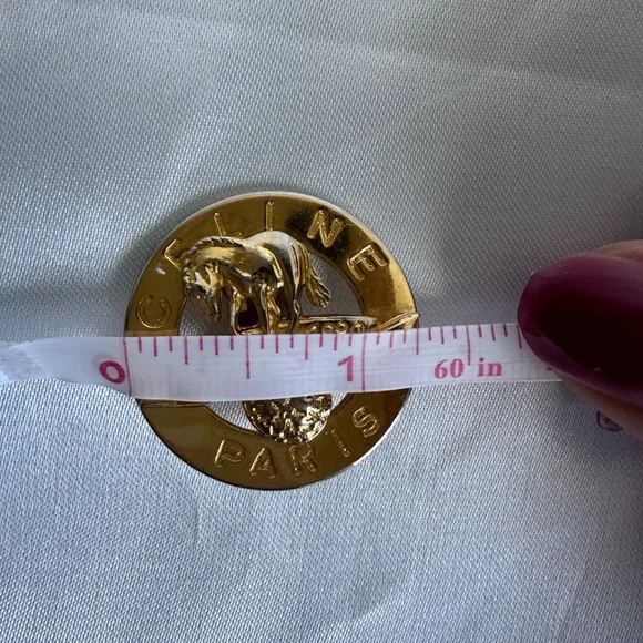 Céline Rare 1990 Anniversary Horse Medallion Clip-On Earrings - Picture 10 of 11